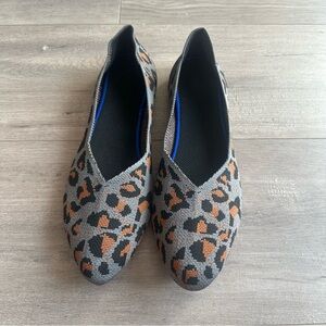 Chic Leopard Patterned Slip-On Shoes - size 42
